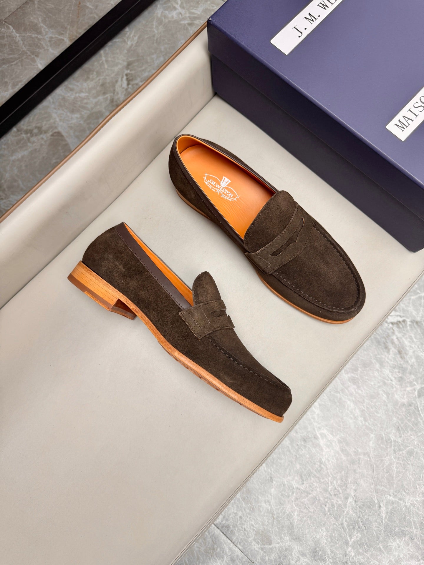 Mocassin 180 en daim brun foncé
