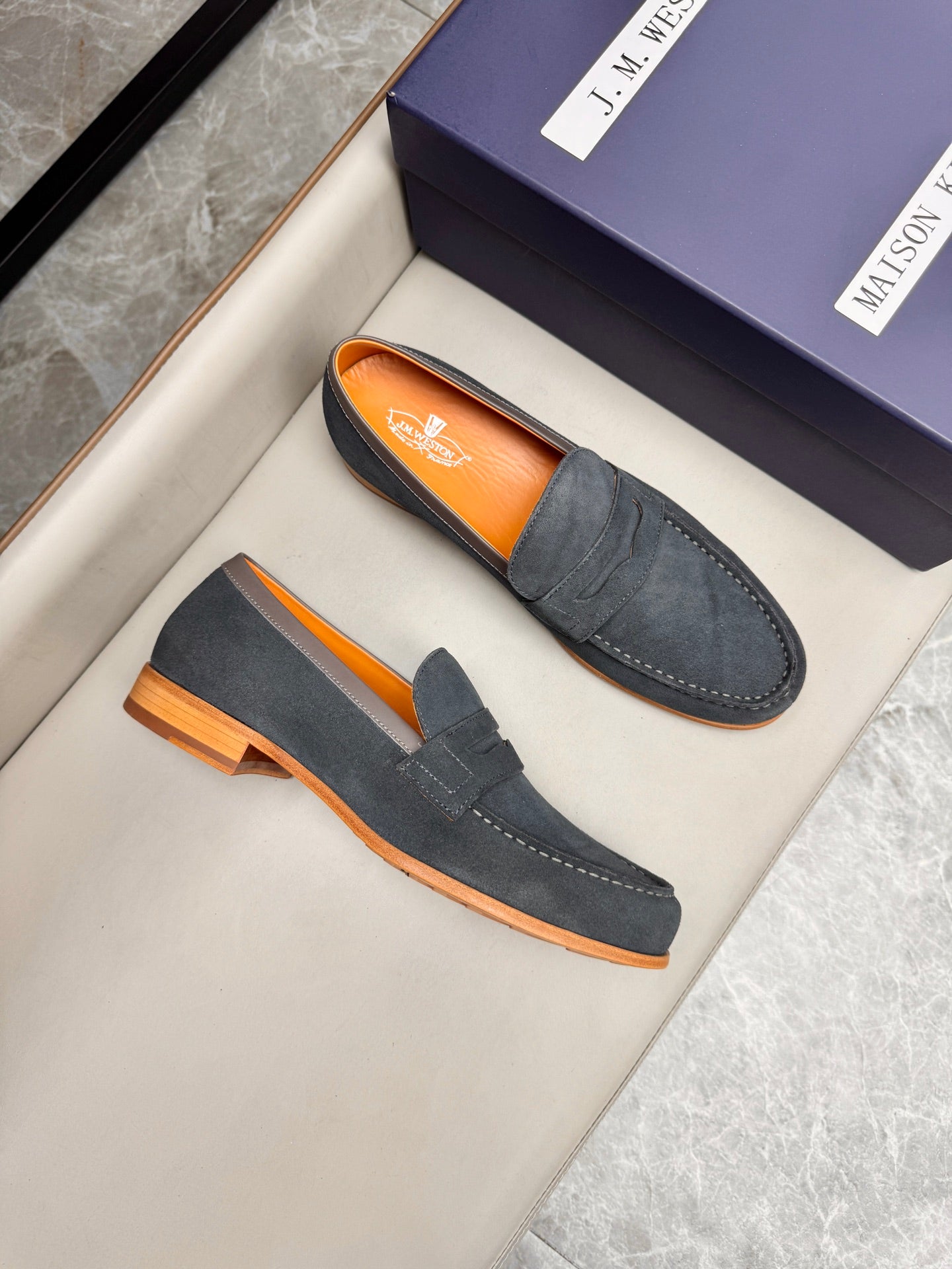 Mocassin 180 en daim gris foncé