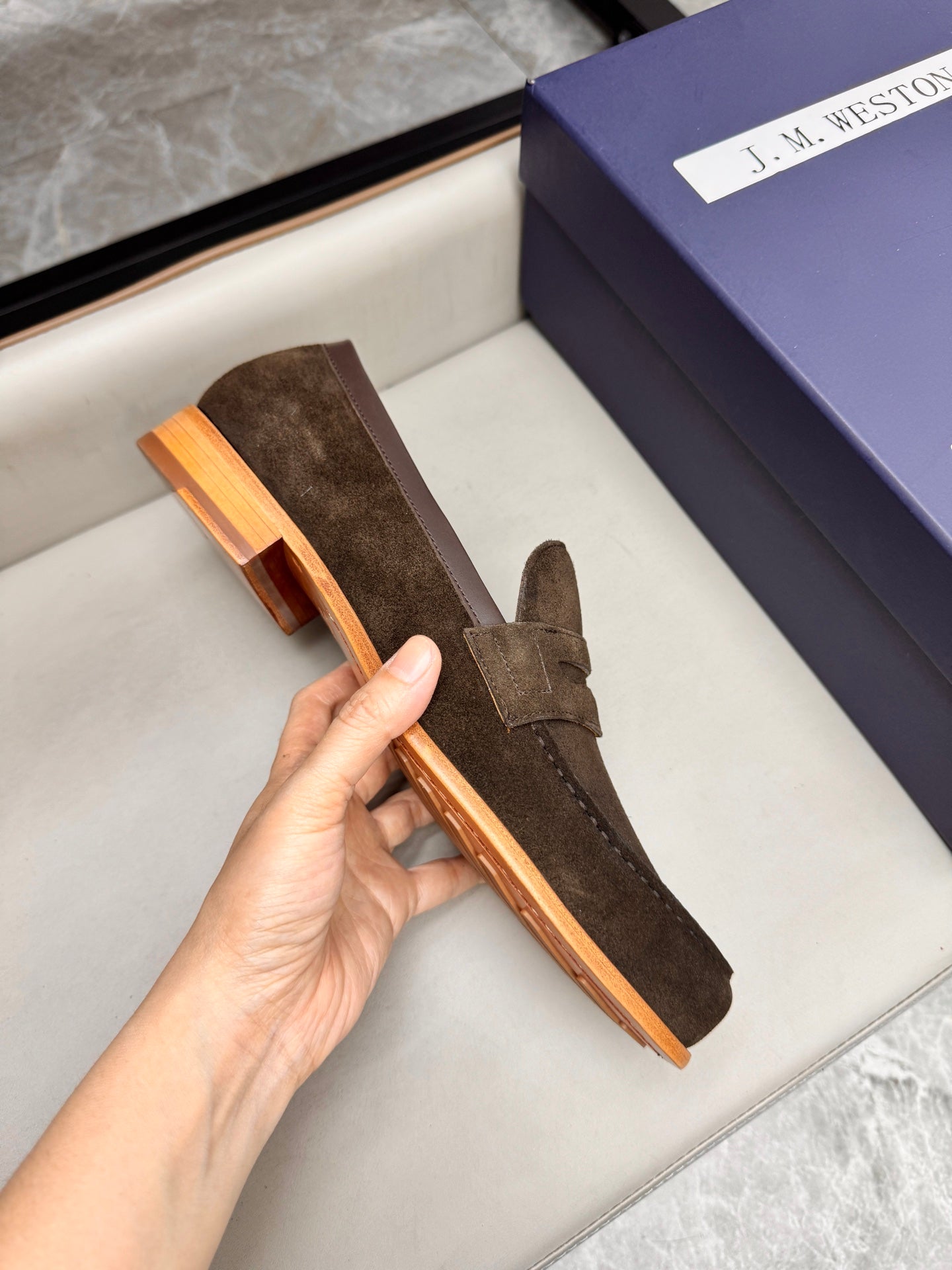Mocassin 180 en daim brun foncé