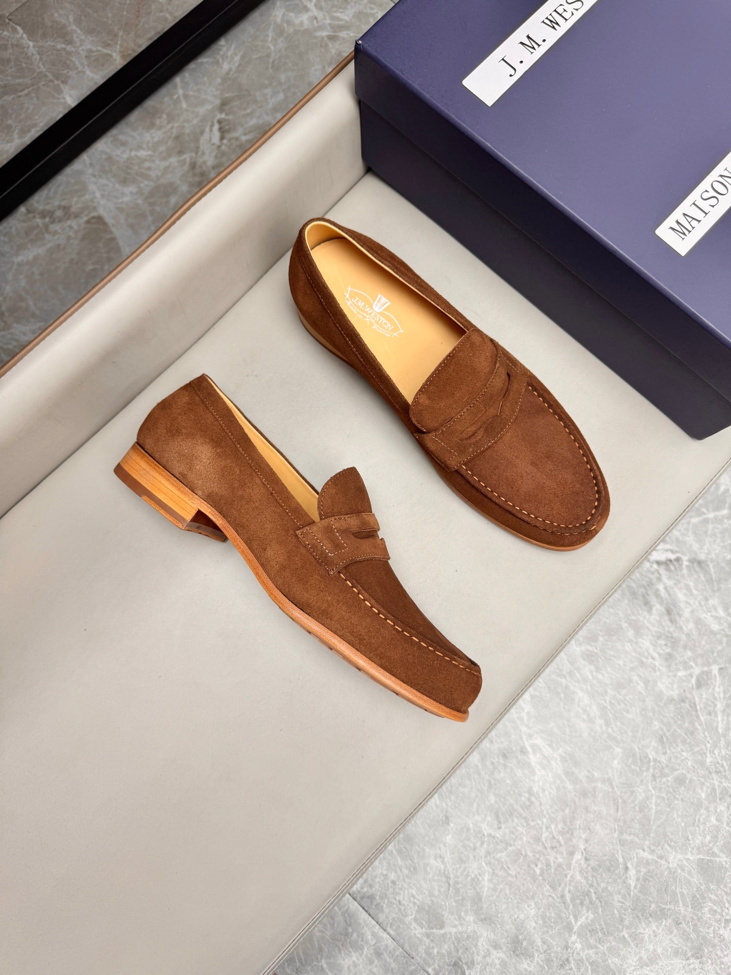 Mocassin 180 en daim marron clair