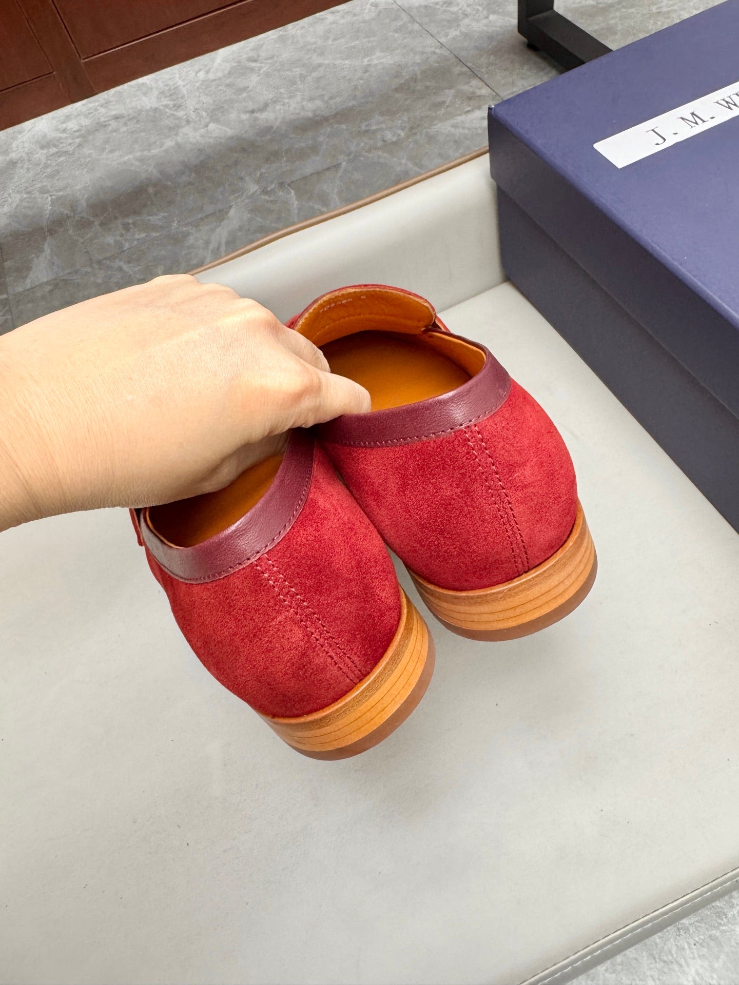 Mocassin 180 en daim rouge bordeaux