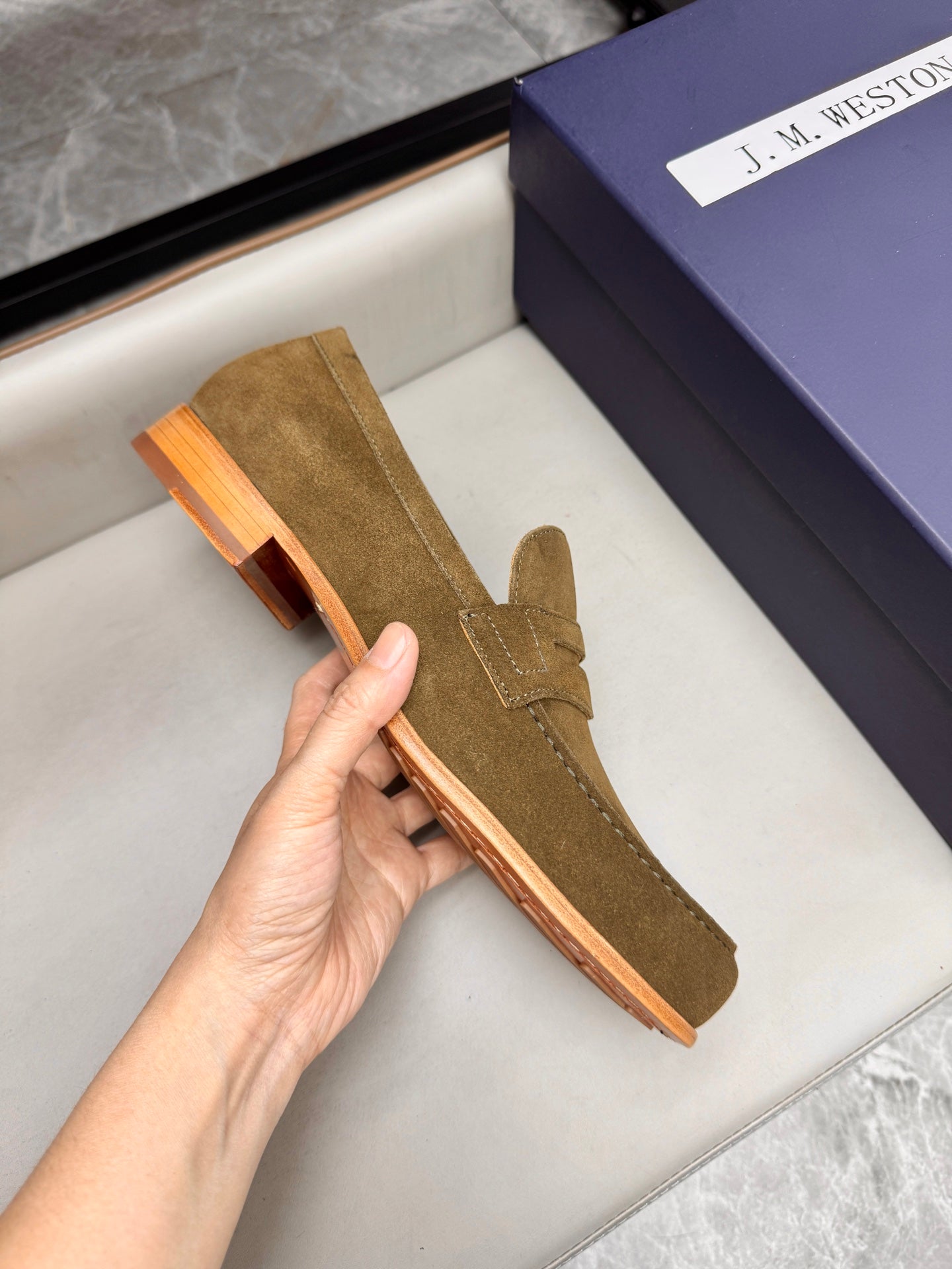 Mocassin 180 en daim taupe