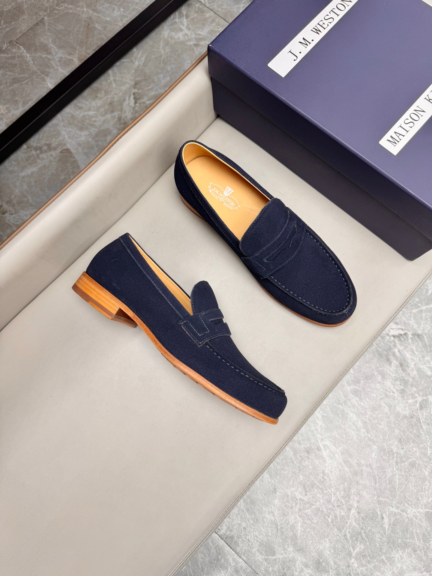 Mocassin 180 en daim bleu nuit