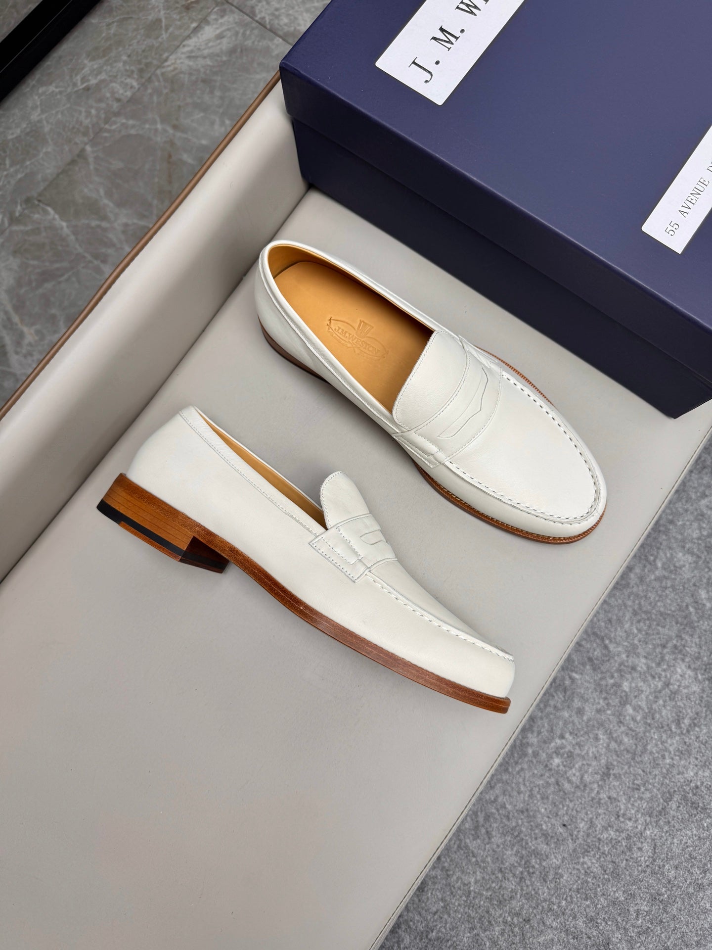 Mocassin 180 en cuir blanc cassé