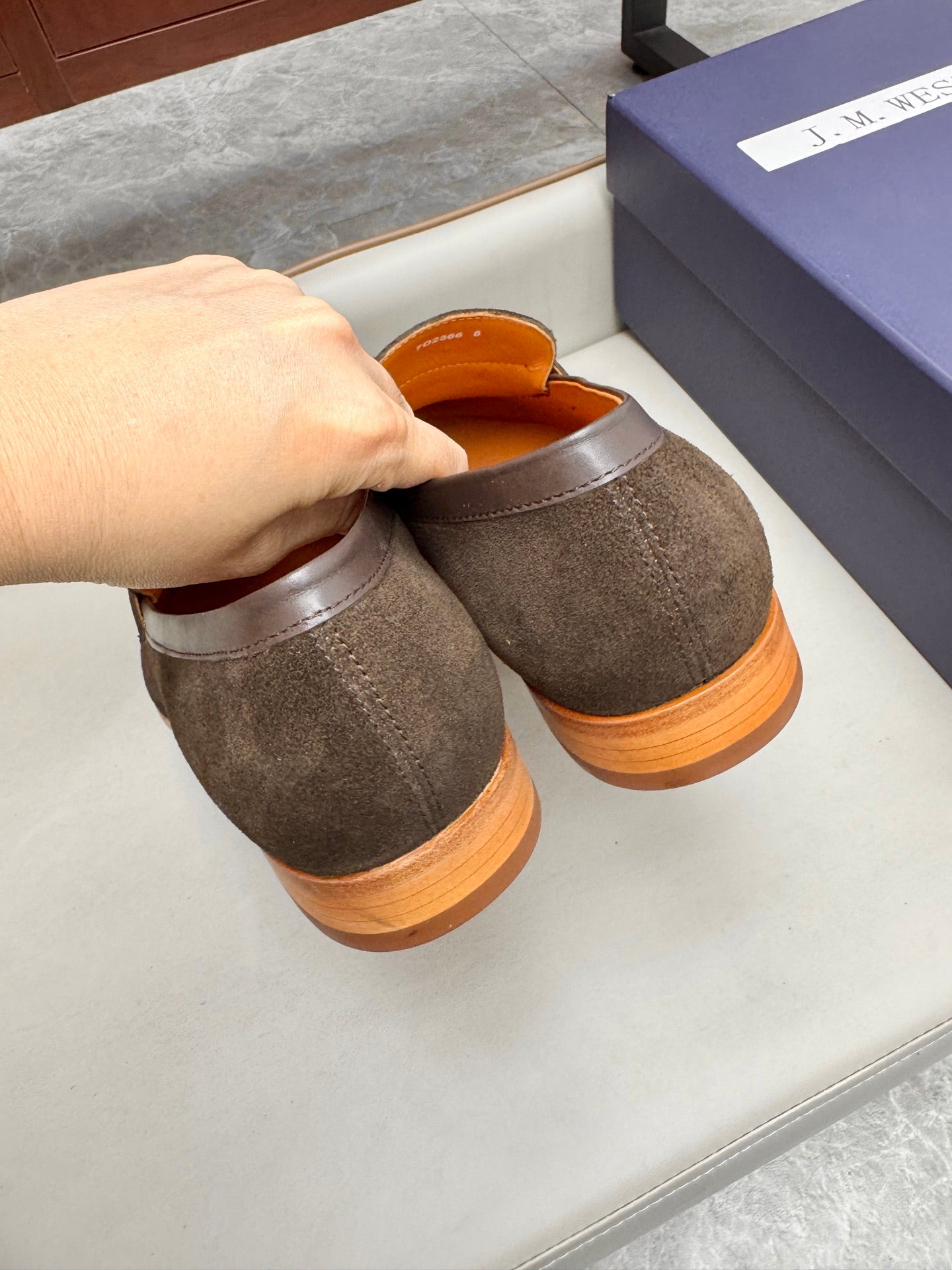 Mocassin 180 en daim brun foncé