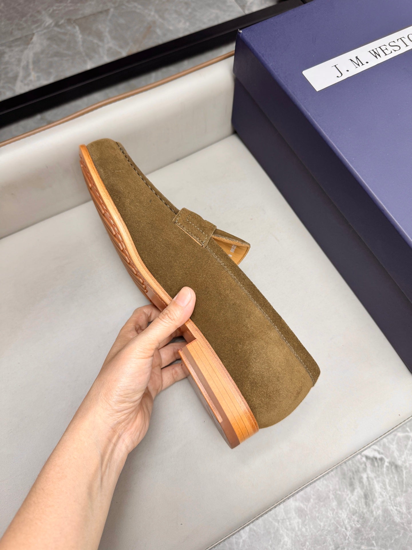 Mocassin 180 en daim taupe