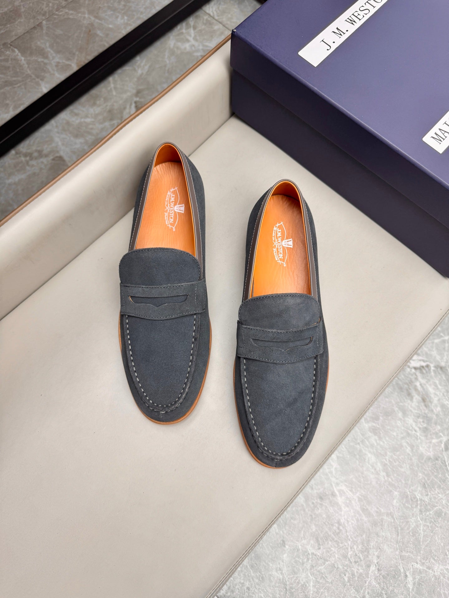 Mocassin 180 en daim gris foncé