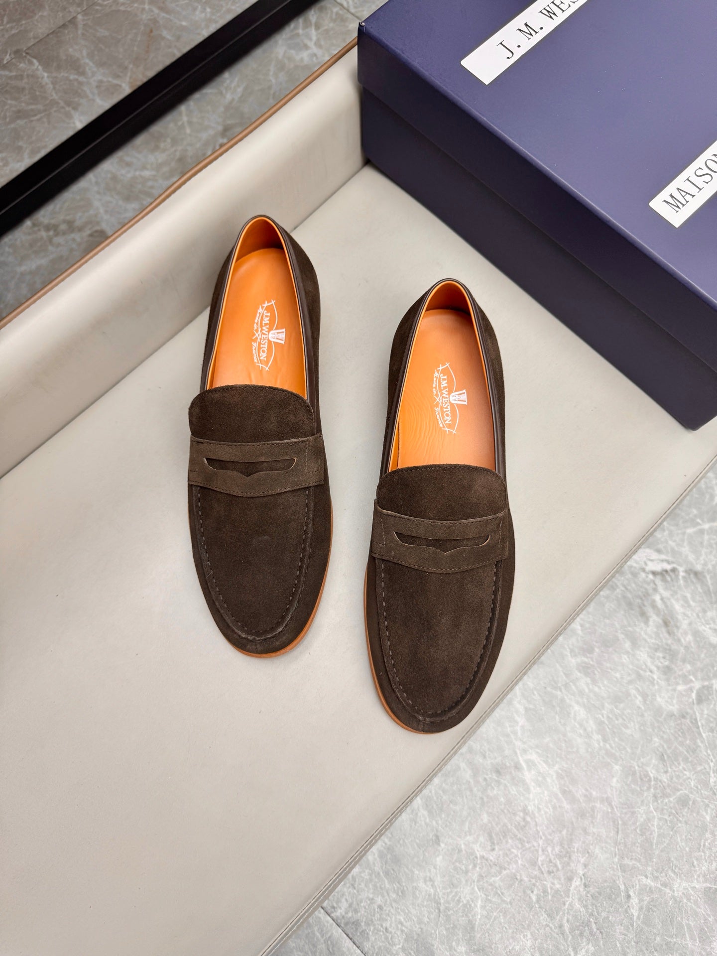 Mocassin 180 en daim brun foncé