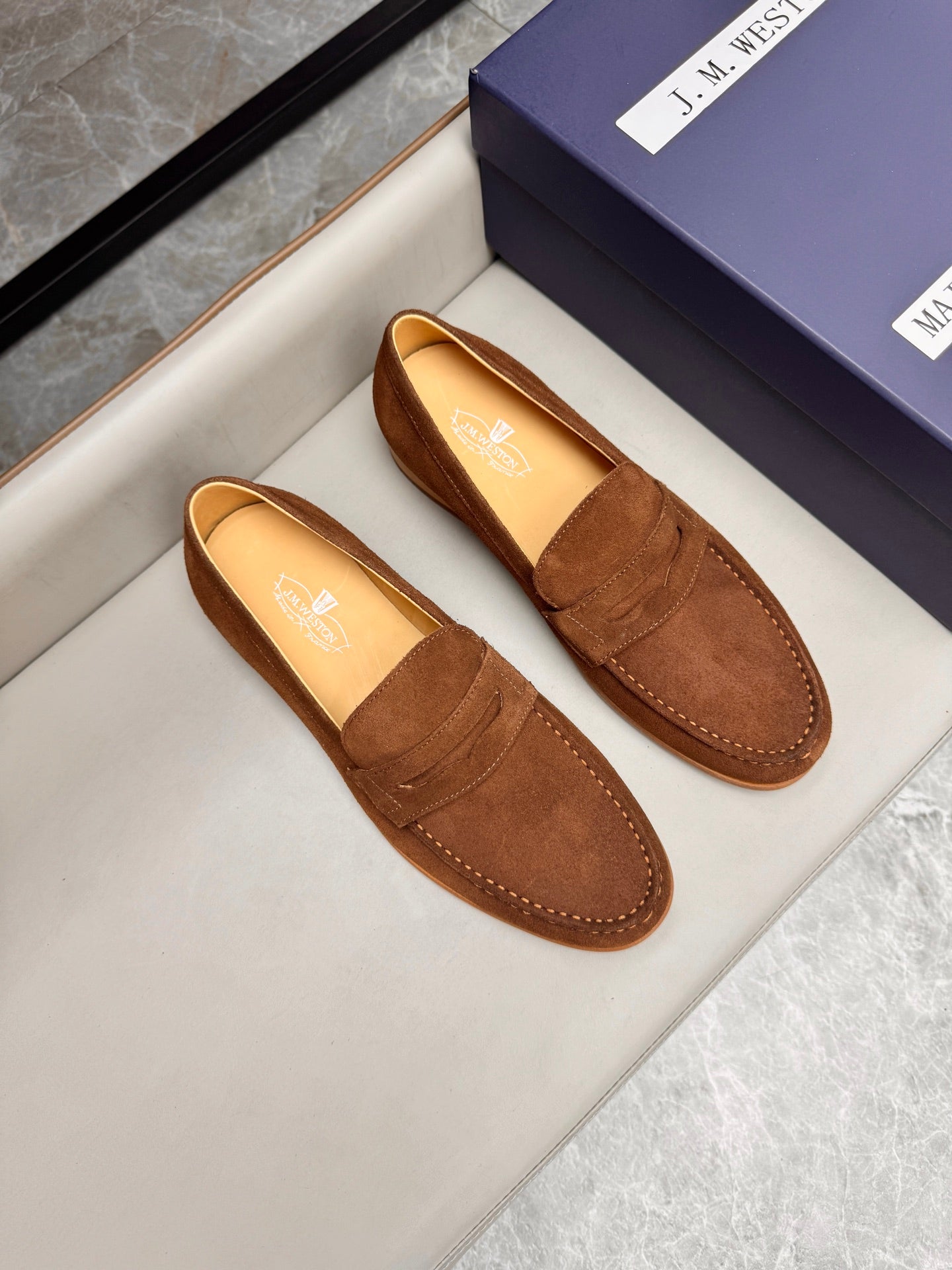 Mocassin 180 en daim marron clair