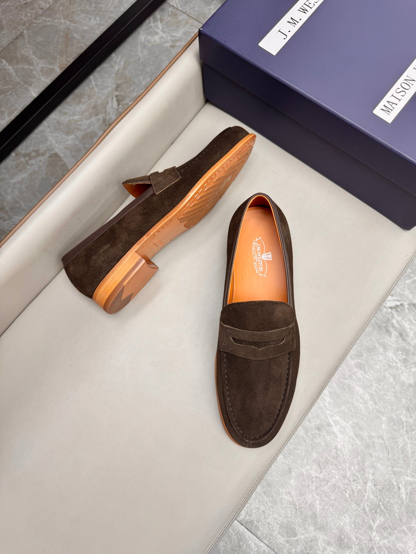 Mocassin 180 en daim brun foncé
