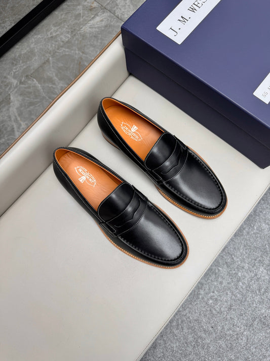 Mocassin 180 en cuir noir à surpiqûres blanches